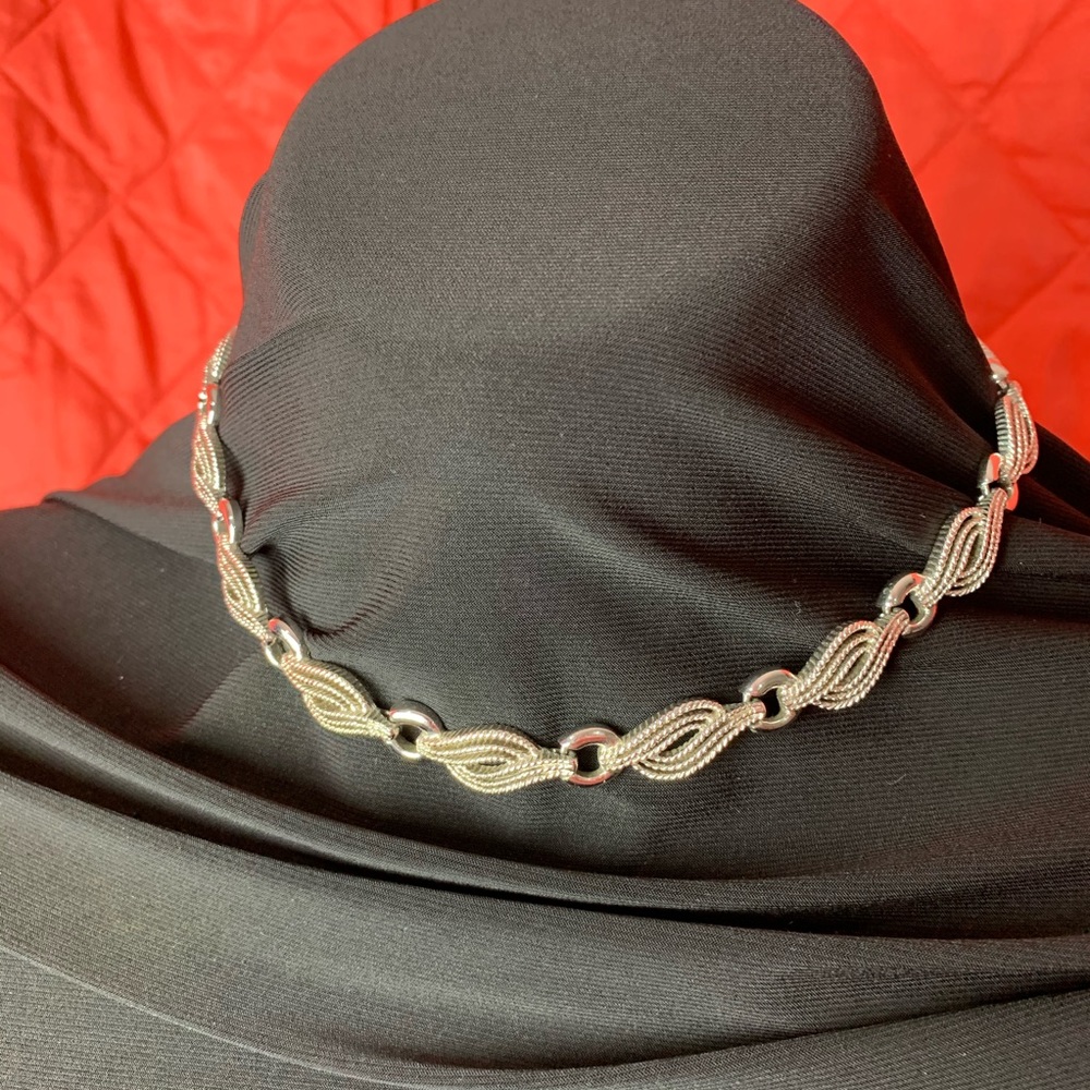 Silver necklace 16 inch